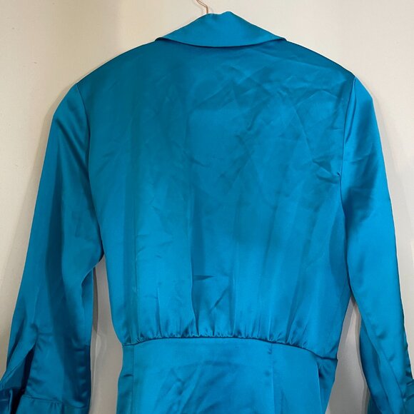 Zara M Blue Silk Wrap Dress – Classic & Comfortable, Sleeves Missing Buttons - Picture 4 of 15